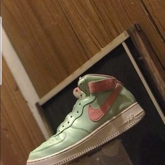 Custom shoes you can contact me at +15707092887 - Picture 6 of 8